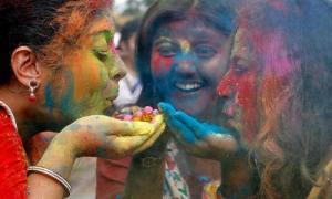 Festivalul Holi (India în martie) Istoria festivalului Holi în India
